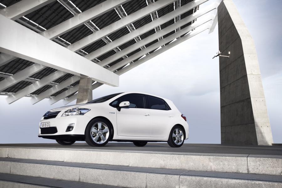  Toyota Auris HSD 2010 года  (фото 62 из 111)